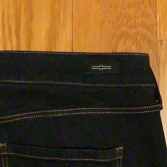 Liverpool Jeans with Front Seam and Split Hem - Picture 6 of 8